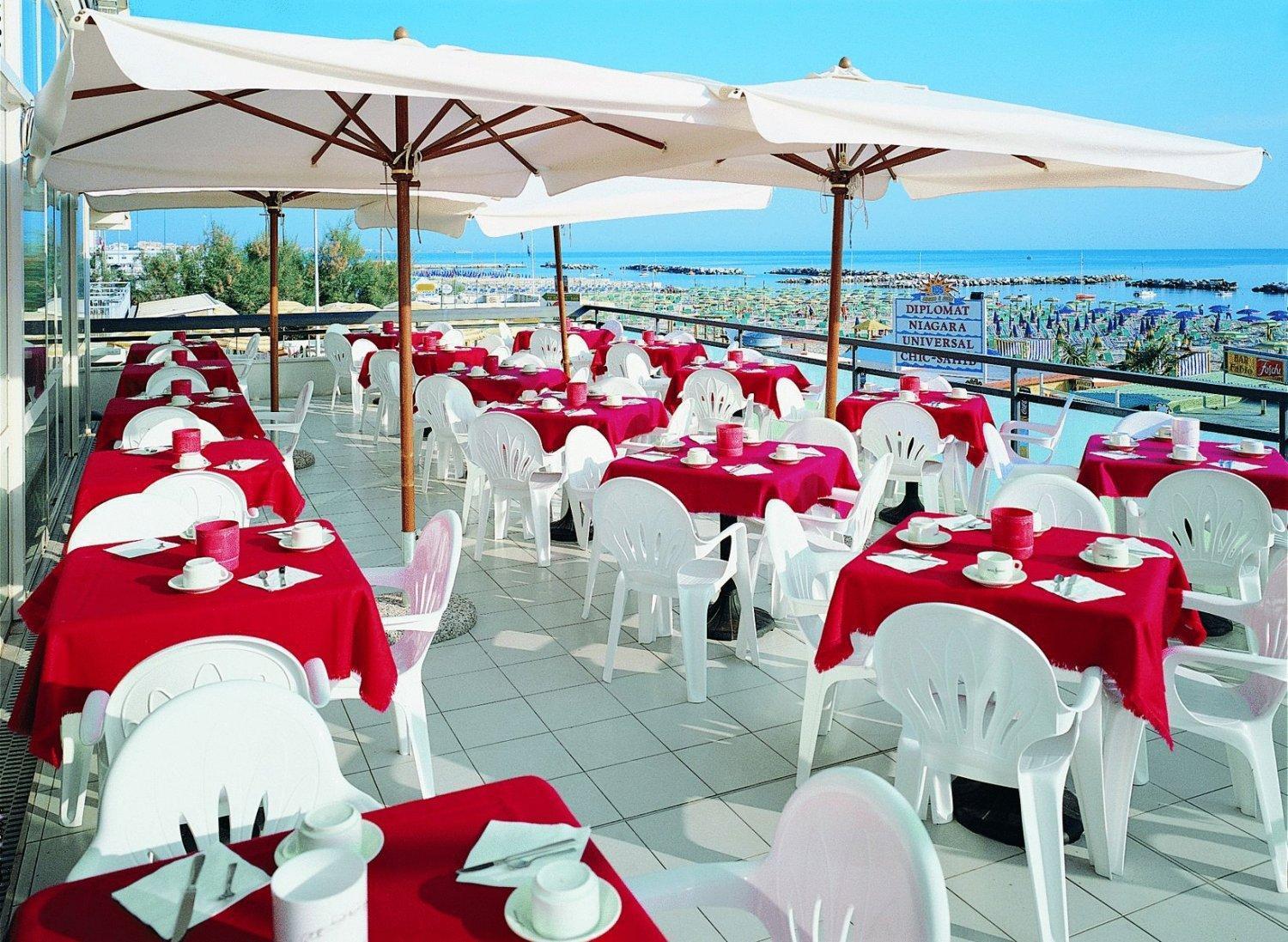 Hotel Negresco Cattolica Exteriör bild