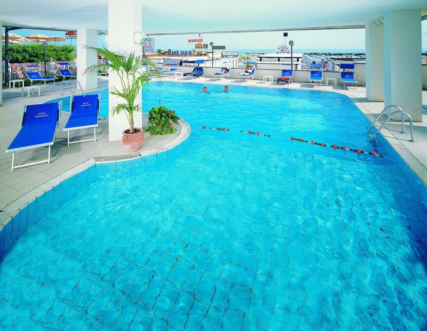 Hotel Negresco Cattolica Exteriör bild